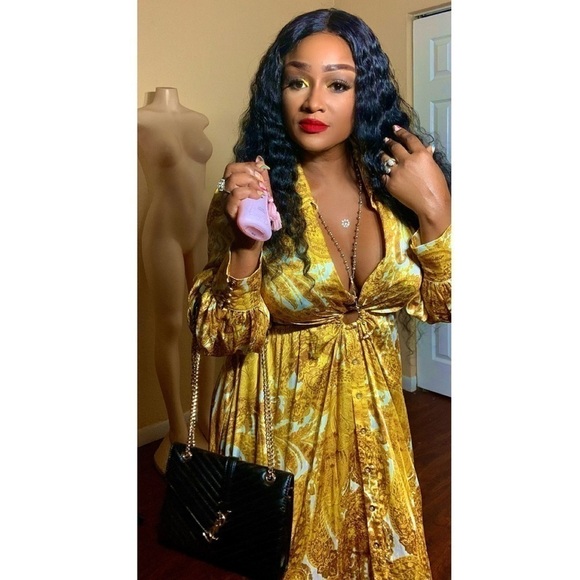 Renaissance woman dress - Picture 5 of 8